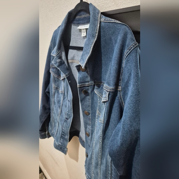 Lane Bryant Denim Jacket – Size 20 – Stretch Classic Trucker Style EUC - Picture 5 of 7